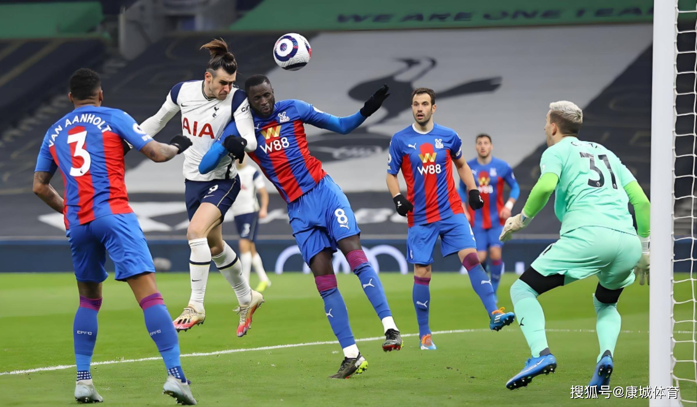 包含阿斯顿维拉主场大胜，英格兰足球比赛气势如虹的词条