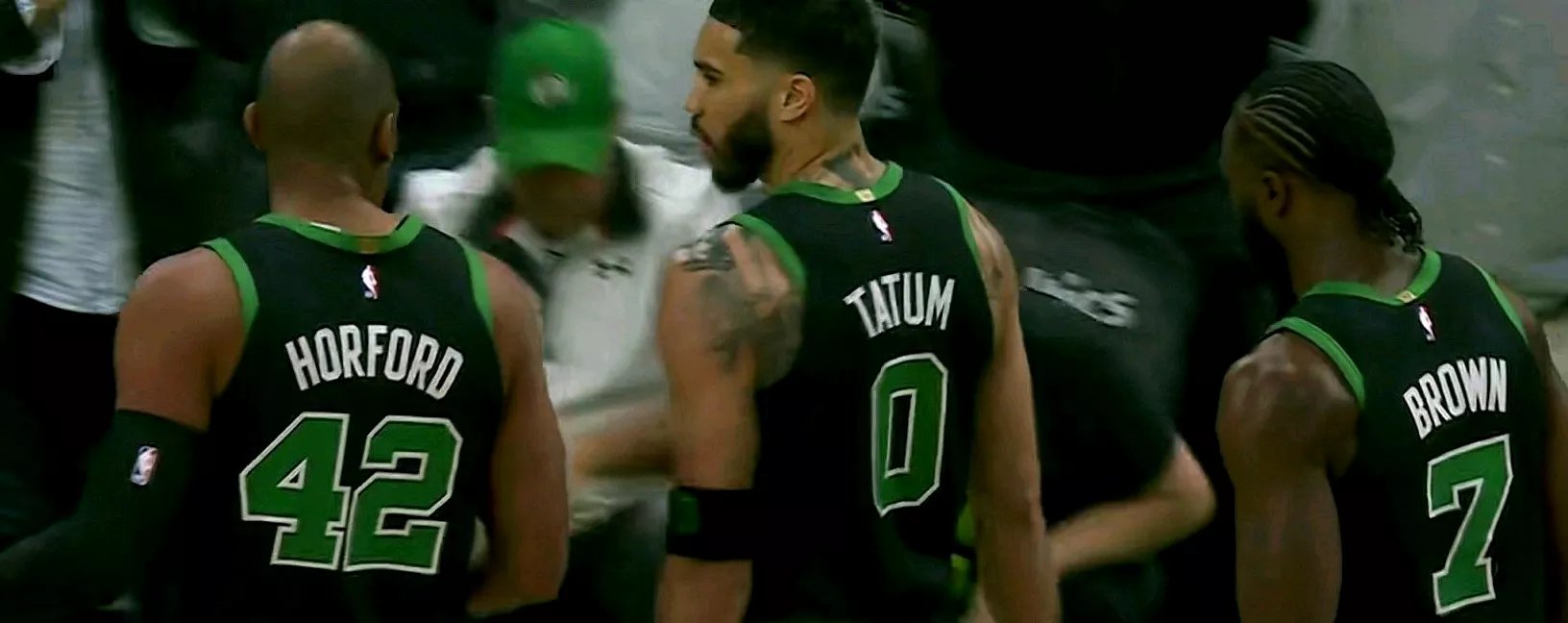 乐鱼体育线上网站-勇士擒凯尔特人，Wiggins砍下30分