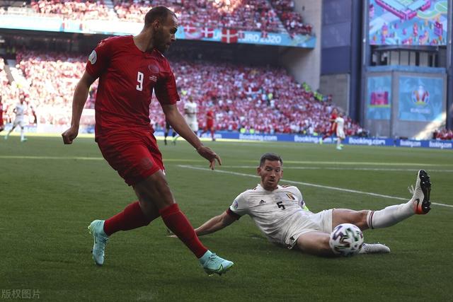 丹麦队挑战俄罗斯队，双方都希望取得胜利