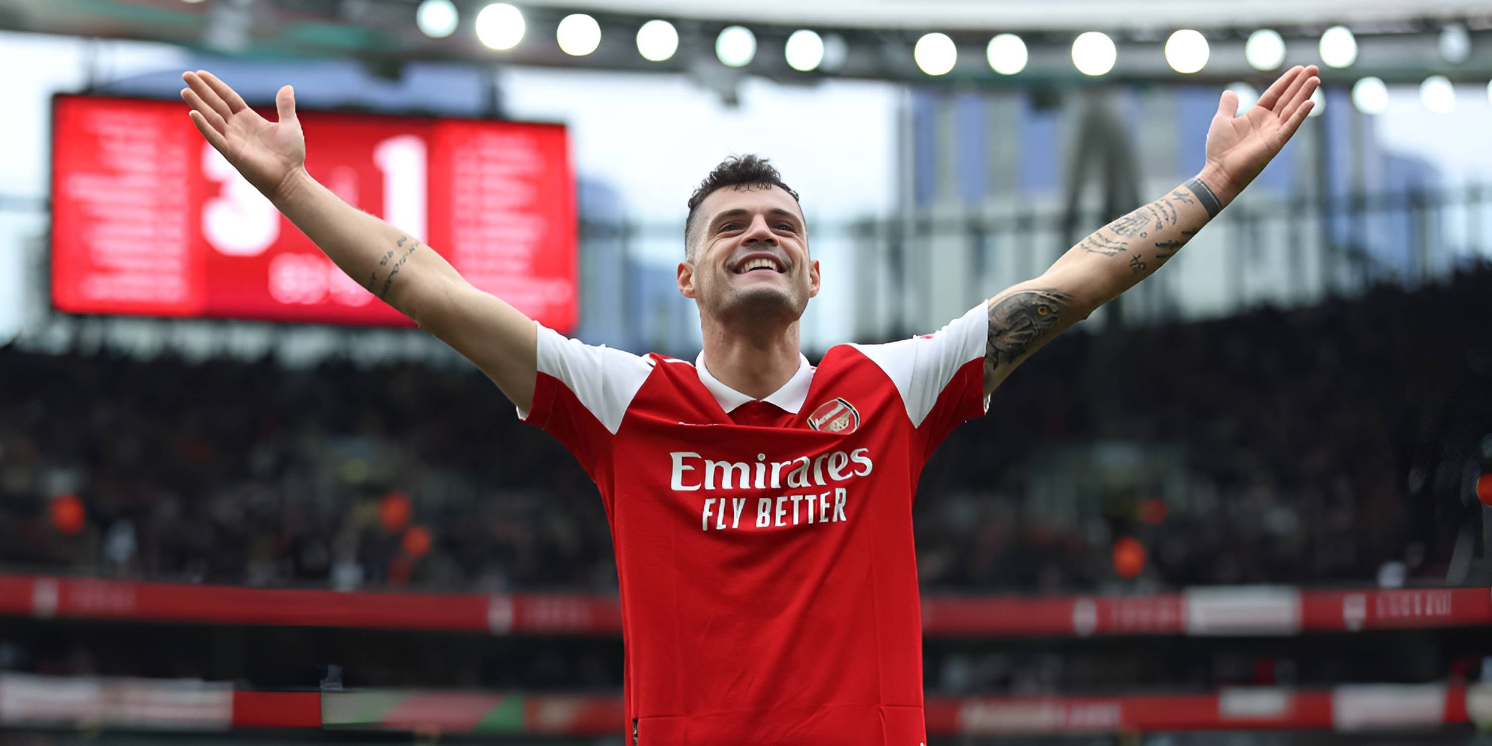 包含阿森纳中场控制力强劲，为球队取胜立下汗马功劳的词条